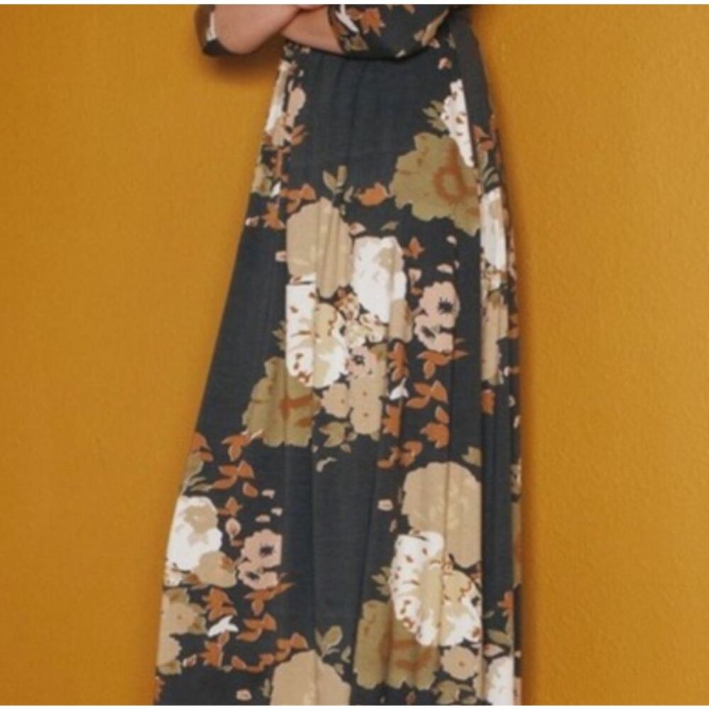 Novella Royale Floral Knit Long Sleeve Mary Midi Dress in Grey Gardens XS Autumn - Picture 10 of 10